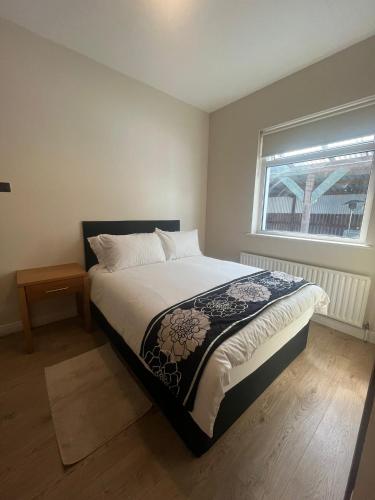 Yeats Lodge Self catering Apartment and Bar