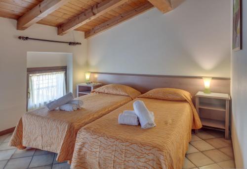 One-Bedroom Apartment Classic - Attic image 1