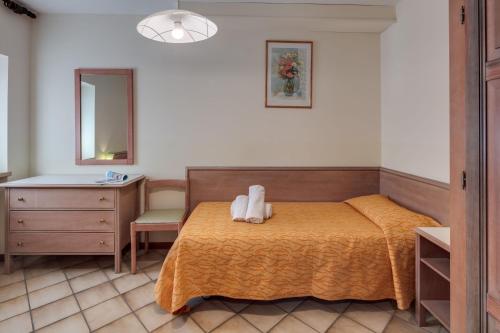 Two-Bedroom Apartment Comfort image 2