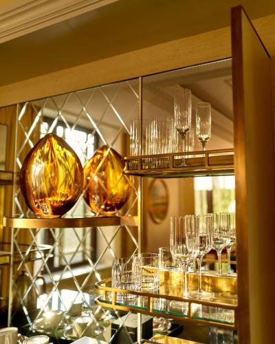 479153494 The Dorchester - Dorchester Collection
