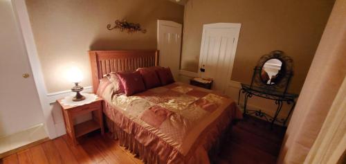 The FarmHouse Inn Bed and Breakfast