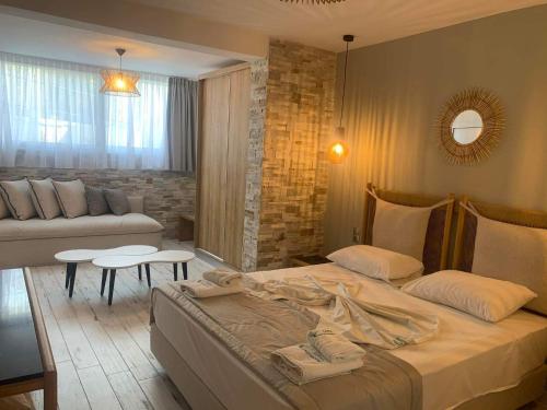  Litsa Apartments in Fourka
