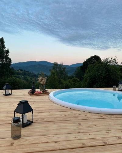 熱水浴缸, MoonLight in 斯拉夫西克