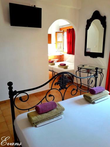 EVANS Skiathos in Skiathos Island