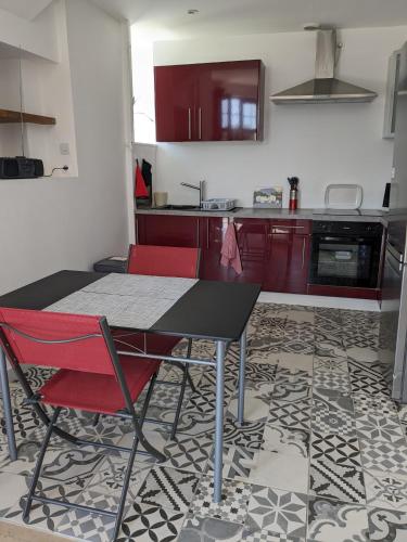 Les Jolis Nids - Studio Rouge Gorge - Apartment - La Roche-Posay