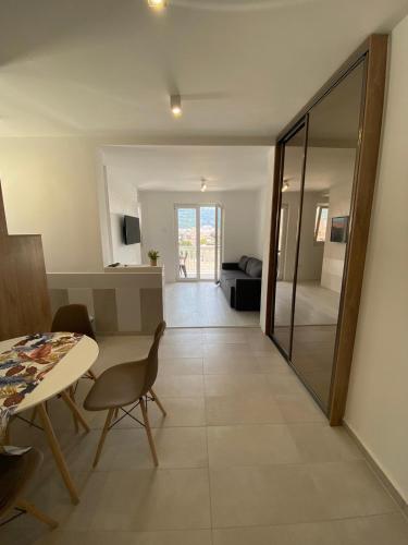Studio apartment in the city center, Budva, Komoševina (zdjęcie 6)