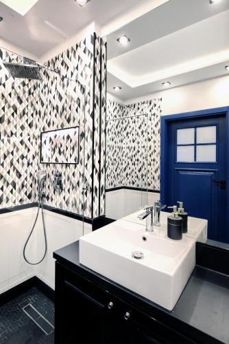 About Art Apartments - Sikorskiego, Вроцлав (фото 10)