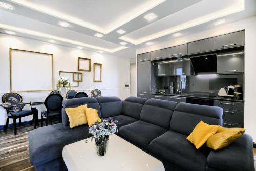 Deluxe Apartment image 9