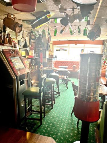 Clifton Court Hotel - image 3