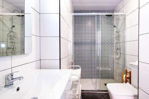 Charming and Comfortable Apartment with Inviting Atmosphere, Valencia (photo 9)