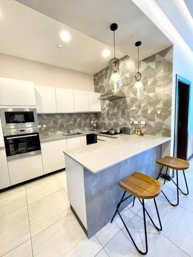 キッチン, Tranquility in the Midst of Vibrance in ナイロビ