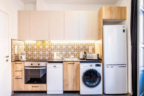 Classy Studio Apartment with Unique Design, Valencia (photo 5)