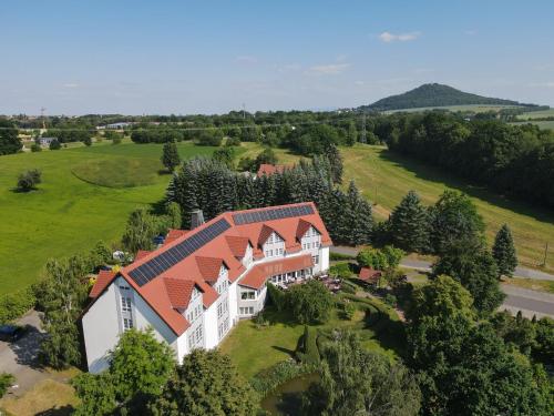 Exterior view, Hotel Marschall Duroc in Markersdorf