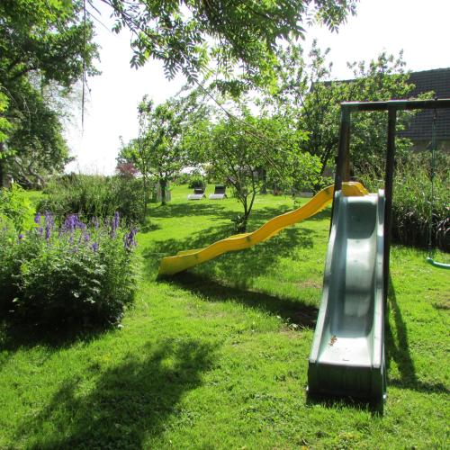 Градина, Gîte manoir Les Camps Greslins (Gite manoir Les Camps Greslins) in Samer