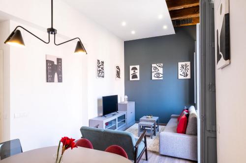 Spacious Penthouse with Massive Terrace, Valencia (photo 6)