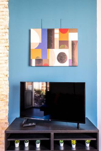 Well Lit and Creatively Designed Apartment, Valencia (photo 6)