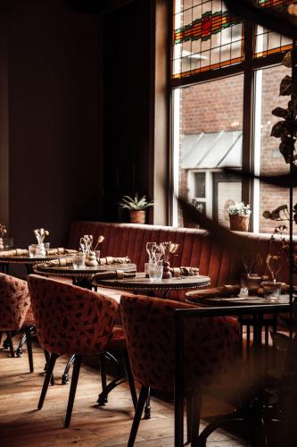 Ресторан, Hotel bij Jacob in Енсхеде