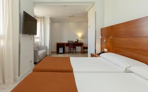Habitación doble de 1 o 2 camas, superior, vistas a la ciudad