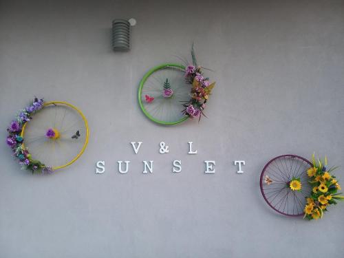 V&L Sunset