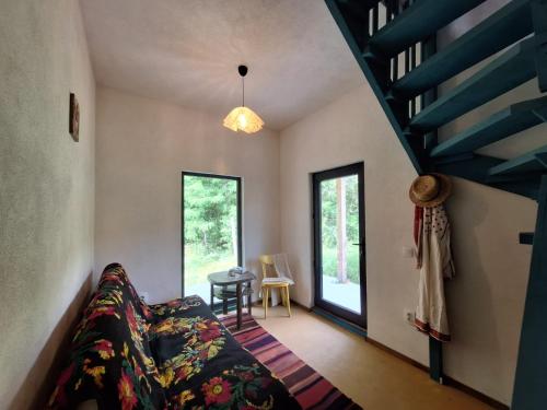 Saint Friday Cottage - Retreat, Garden and Forest in Vâlsănești