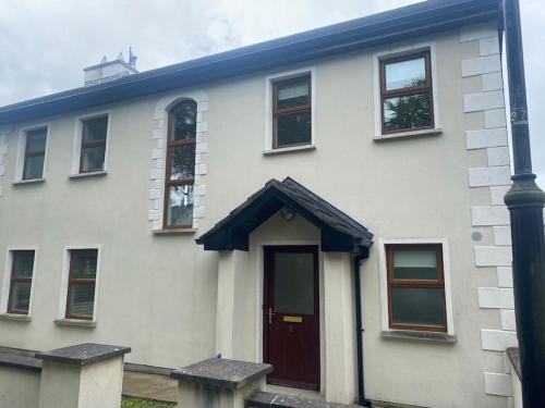 . Beautiful 3 Bedroom House in Coolaney Village County Sligo