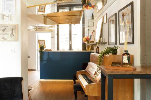 ล็อบบี้, Hotel de l'Ange in นียง