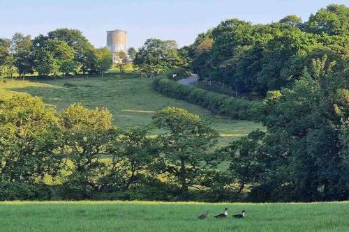 Luxury Converted Water Tower In Flockton - Emley