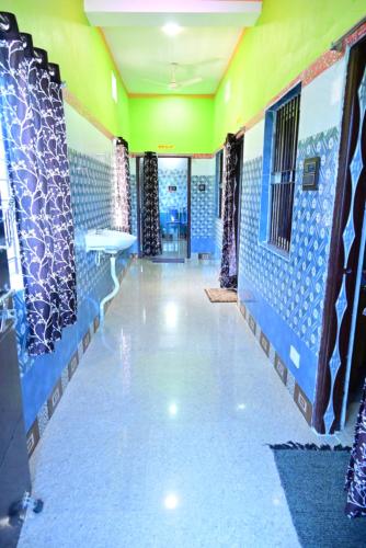 HOLIDAY INN in Konark