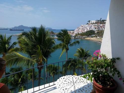 Departamento junto a Las Hadas Manzanillo - Chandiablo
