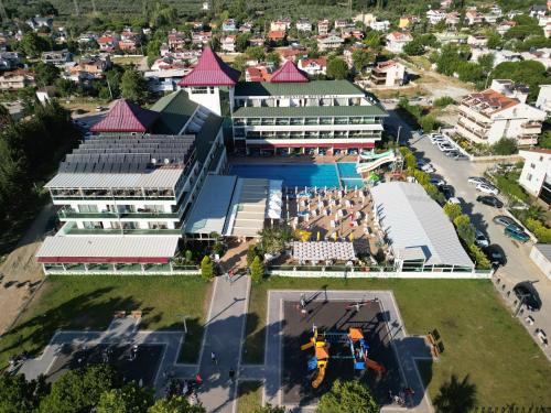 Ceti̇n Presti̇ge Resort