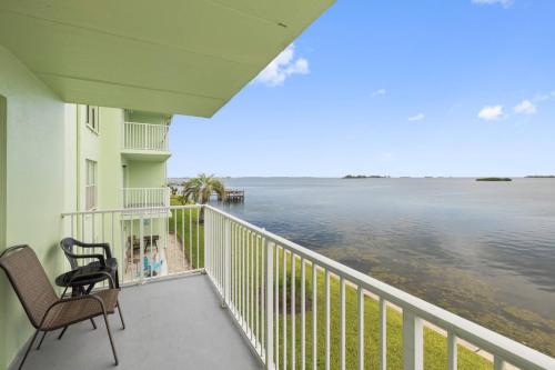 Dolphins Playground - 2nd Story Balcony