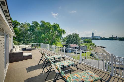 Weymouth Waterfront Getaway w/ Swim Spa & Hot Tub in Weymouth (MA)