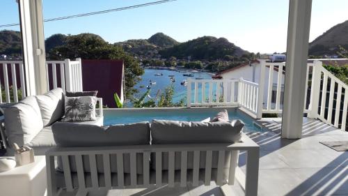 Θέα, Kazarev in Τέρε-ντε-Χαούτ