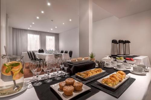 Broadway Hotel & Suites_2_image