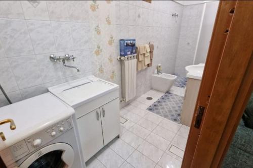 Душ, Casa Erre in Аверса