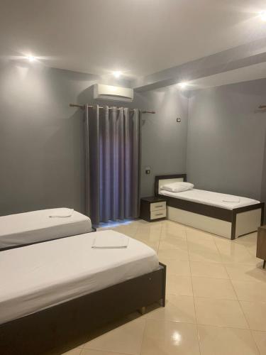 Hotel Kaloshi - image 4