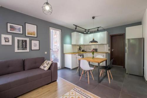 Industrial Look Apartment Top Centre + Free Parking, Sofia (Foto 7)