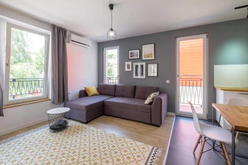 Industrial Look Apartment Top Centre + Free Parking, Sofia (Foto 8)