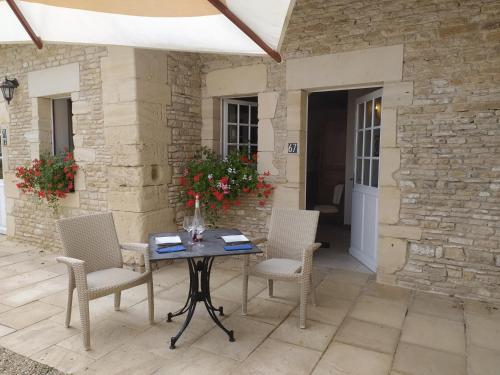 Зручності, Manoir de Mathan - Chambres Résidentielles avec cuisine (Chambres Residentielles avec cuisine au Manoir de Mathan a Crepon 5 mn D'Arromanches et 10 mn de Bay) in Крепон