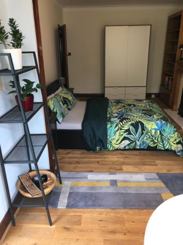 Private room in Southgate, London