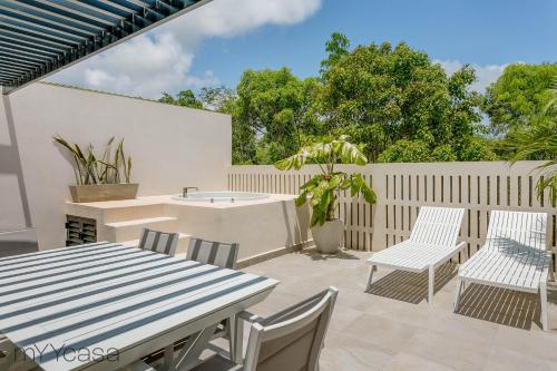 Private Jacuzzi, Rooftop & Pool, Tulum Vibes Apartment - Coba Edena