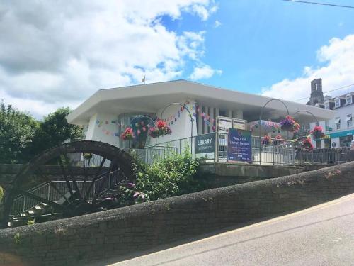 Paris Rooftop Studio at The Residence, Bantry