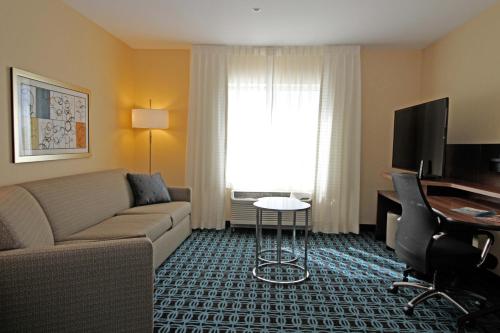 Fairfield Inn & Suites by Marriott London