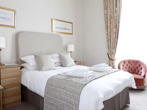 Abbotsford Guest House in Broughton