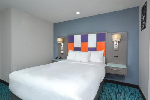 Single room, accessible