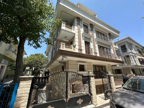 Aykac Homes