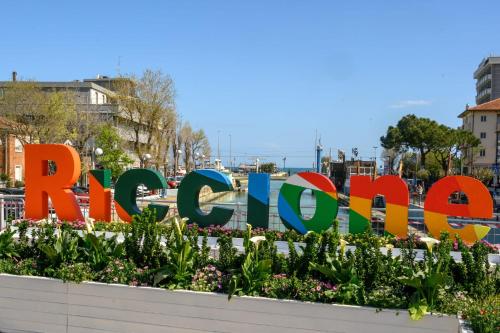 Hotel Moresco - Piscina Beach Village in Riccione
