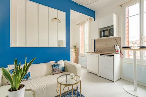 кухня, Proche Paris • Superbe studio refait à neuf • (Proche Paris • Superbe studio refait a neuf •) in Віженью-сюр-Сен