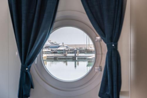 陽台/露台, Marina del Gargano Houseboat in 曼弗雷多尼亞鎮中心