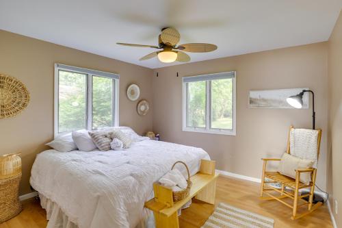 Lakefront Sister Lakes Vacation Rental with Dock! in Woodland Beach, USA